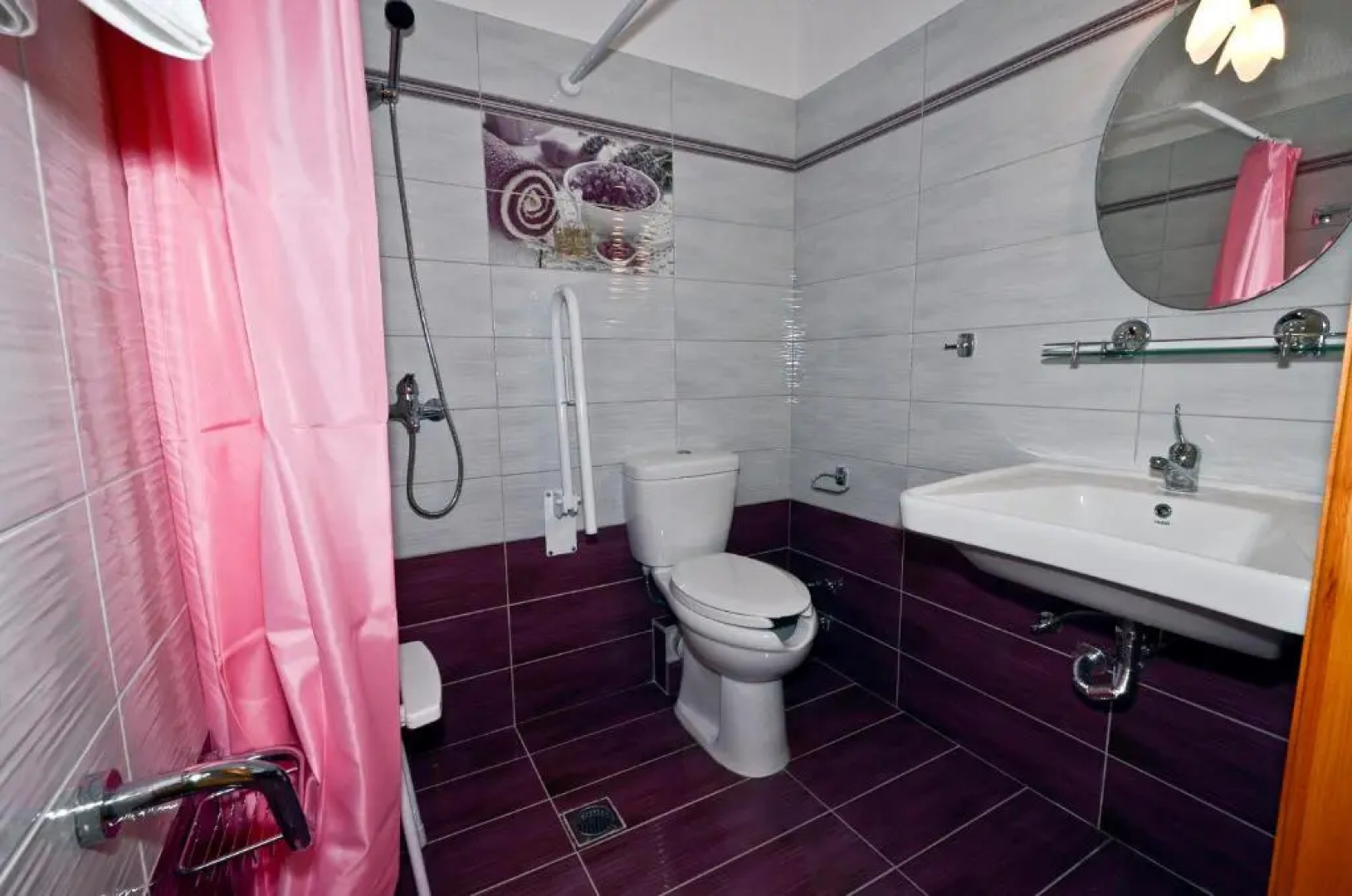 Oasis Deluxe Apartments