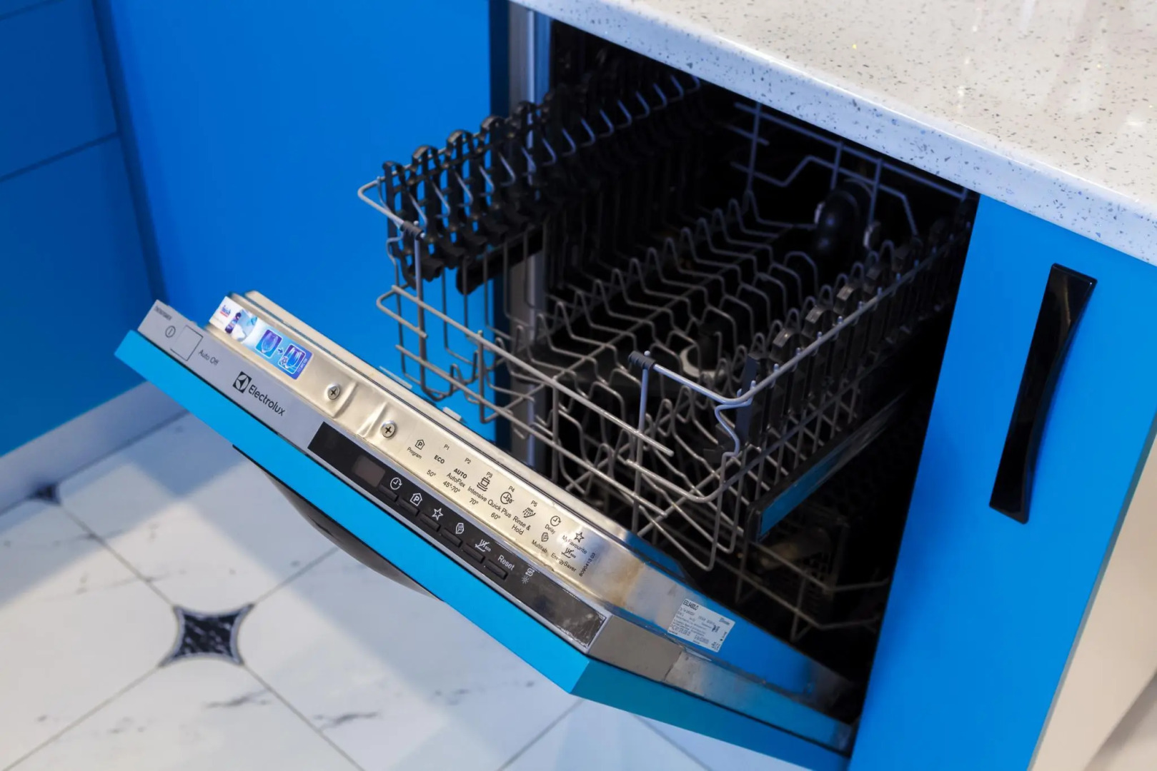 25 этажей на улице Ворошилова 1/4