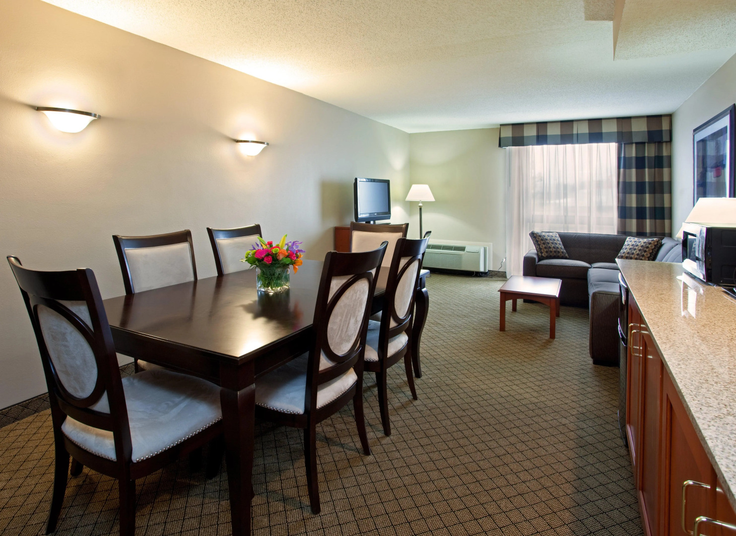 Holiday Inn Hotel & Suites Cincinnati - Eastgate by IHG