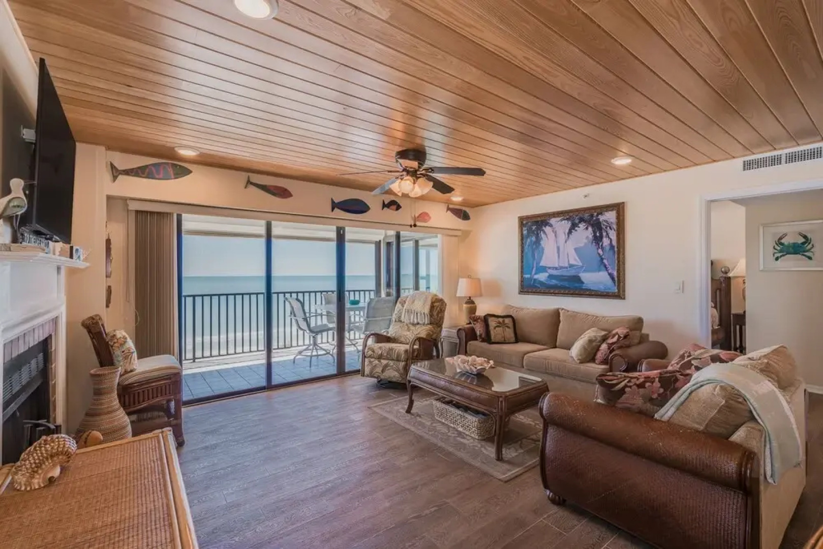 Shorehouse 401 by Vtrips