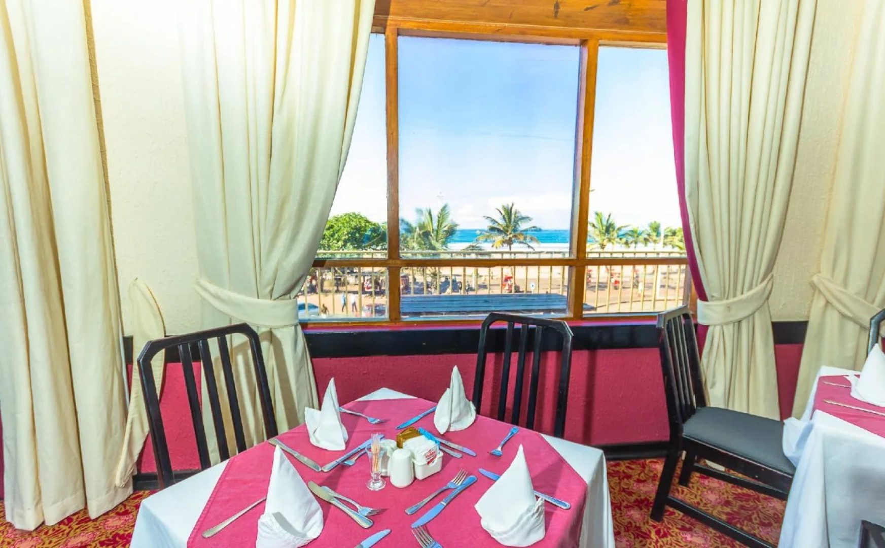 Gooderson Beach Hotel