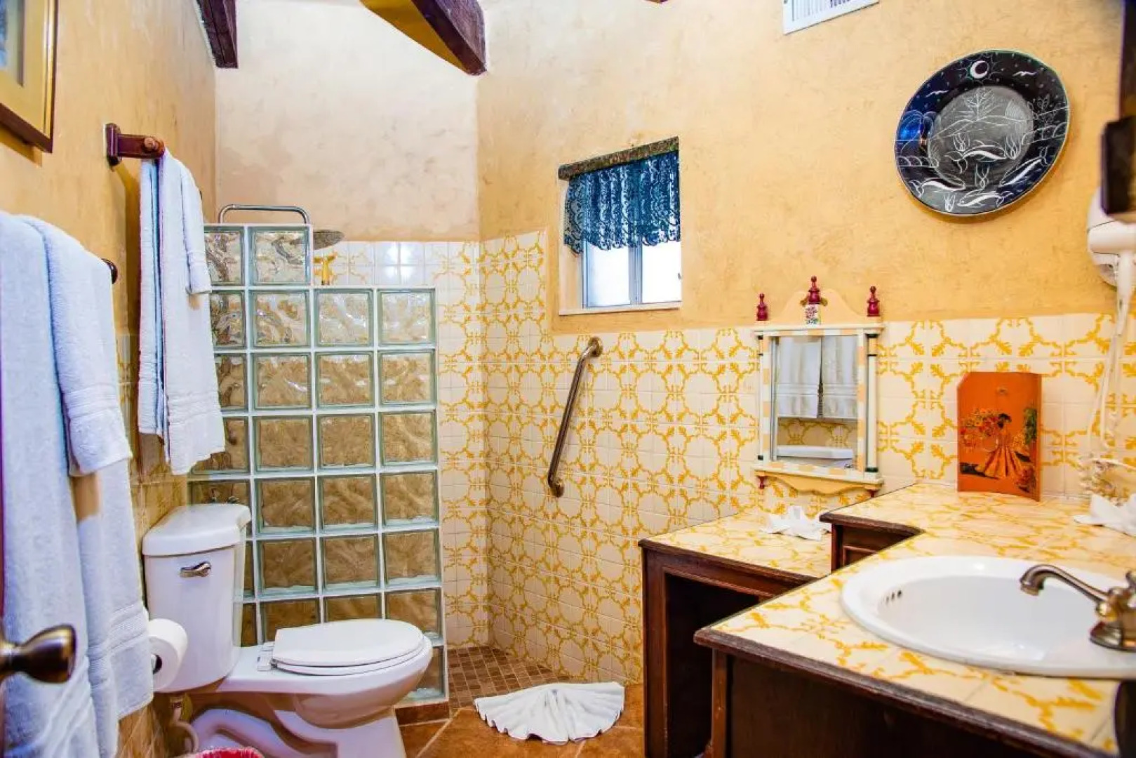 Puesta del Sol by FMI Rentals