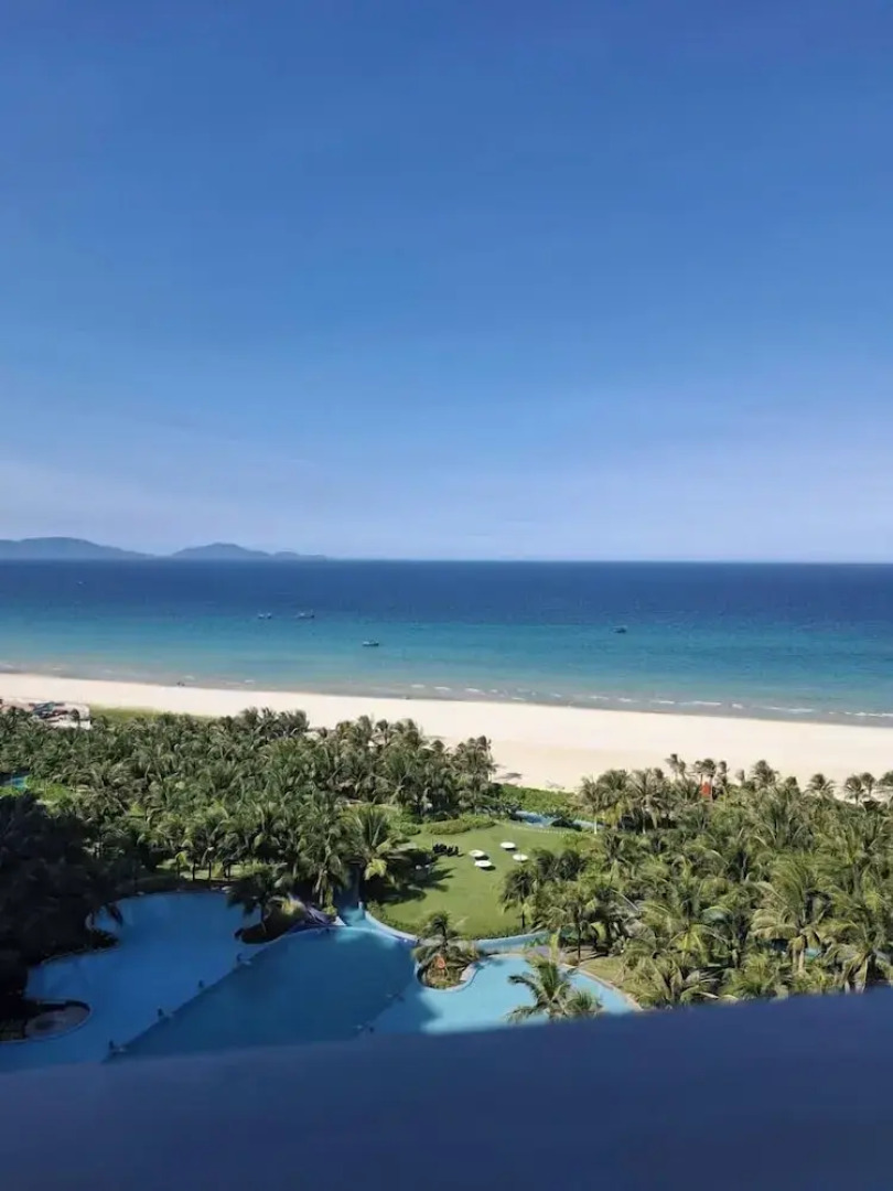 Spring home Arena Cam Ranh