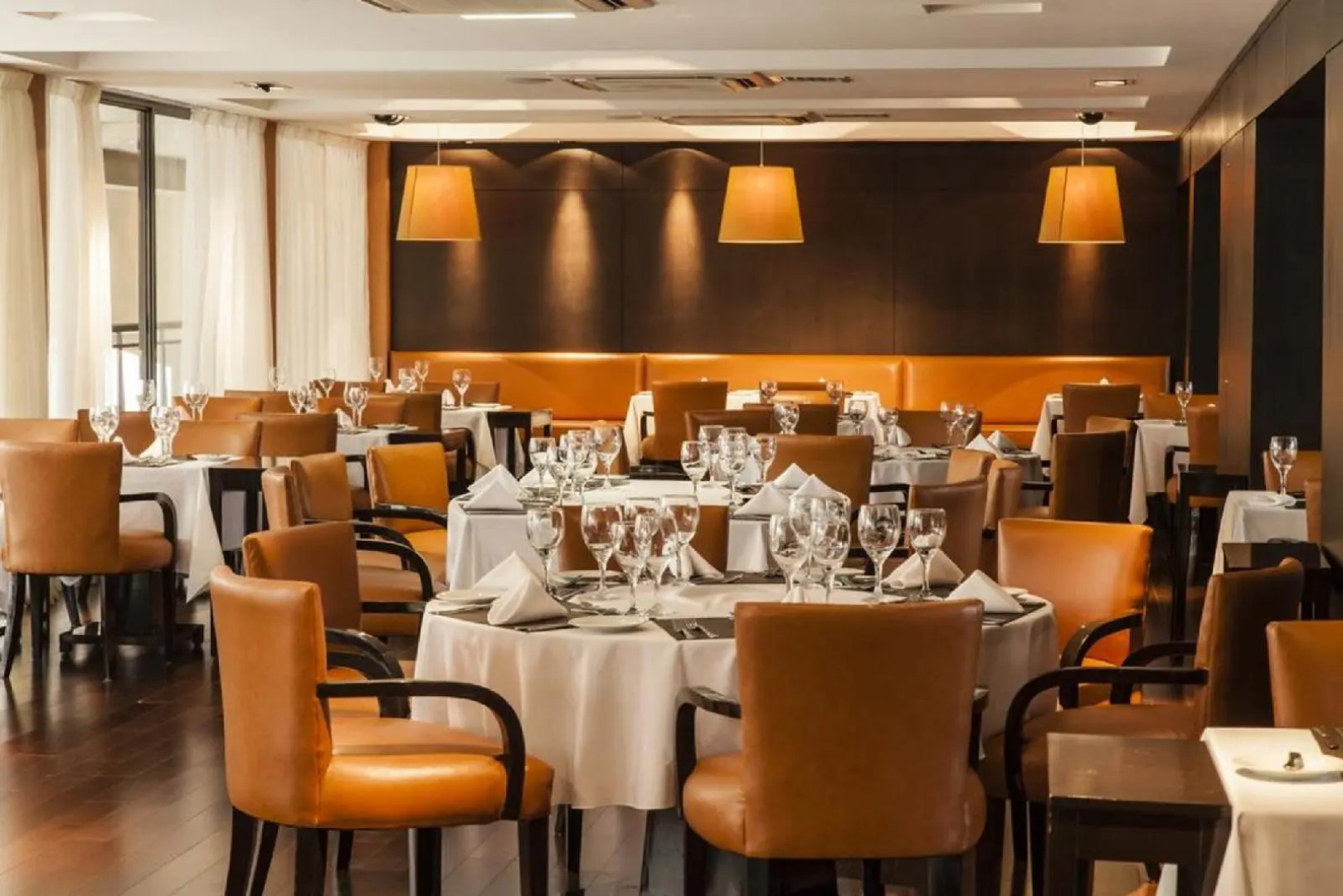 Howard Johnson Hotel & Casino