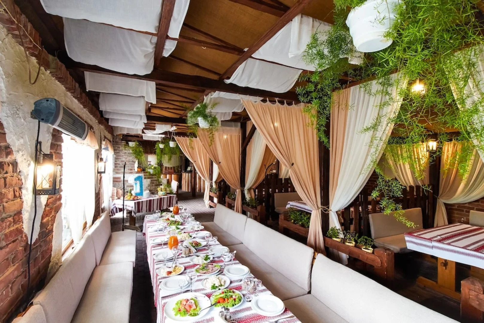 Отель «Галактика»