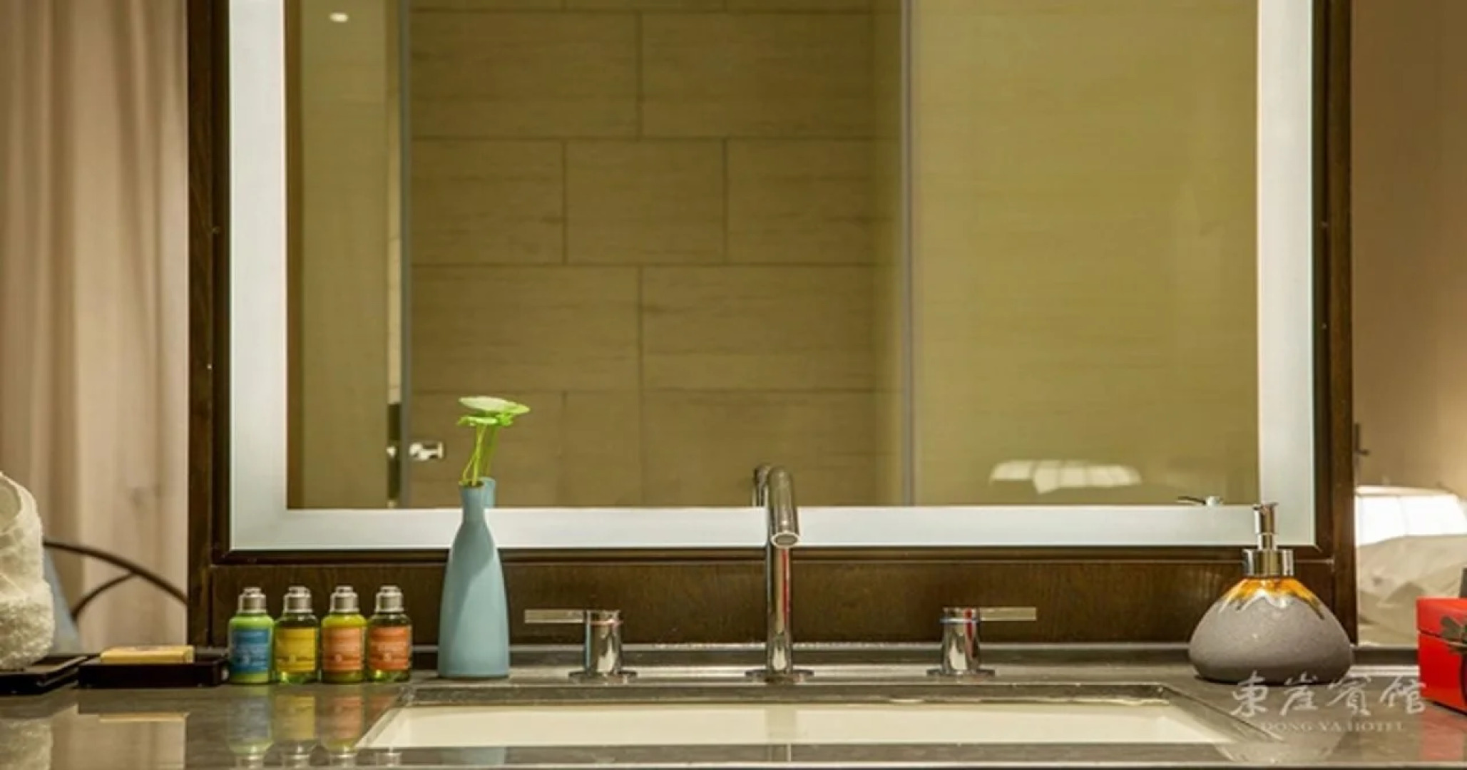 Jiuhua Mountain Dongya Hotel