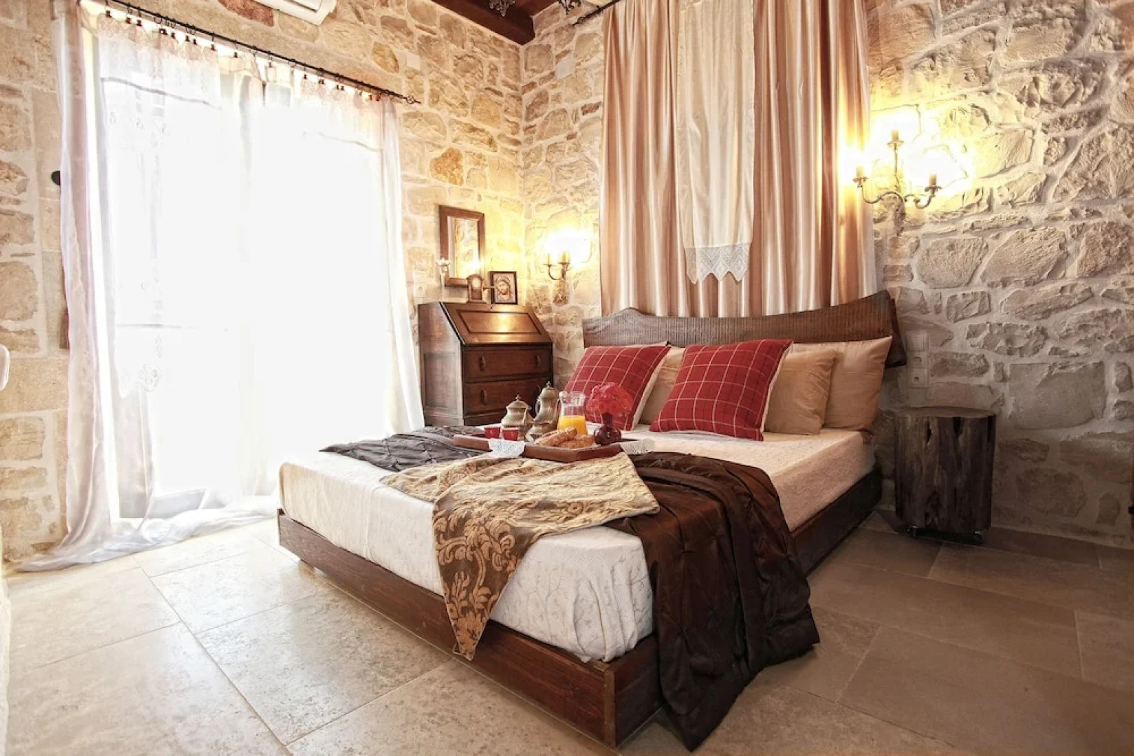 Villa with private pool near the beach