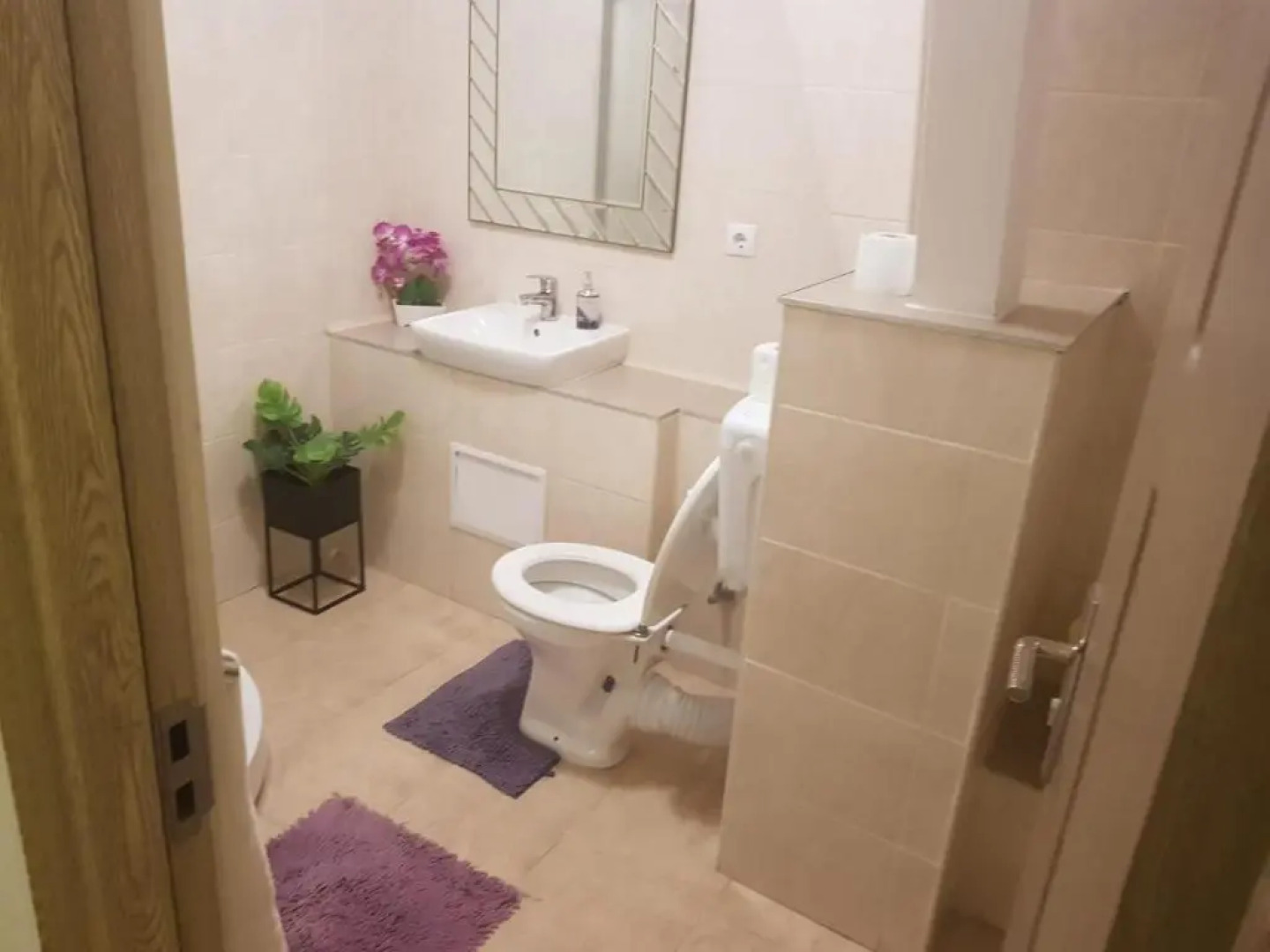 Georgiana Apartments