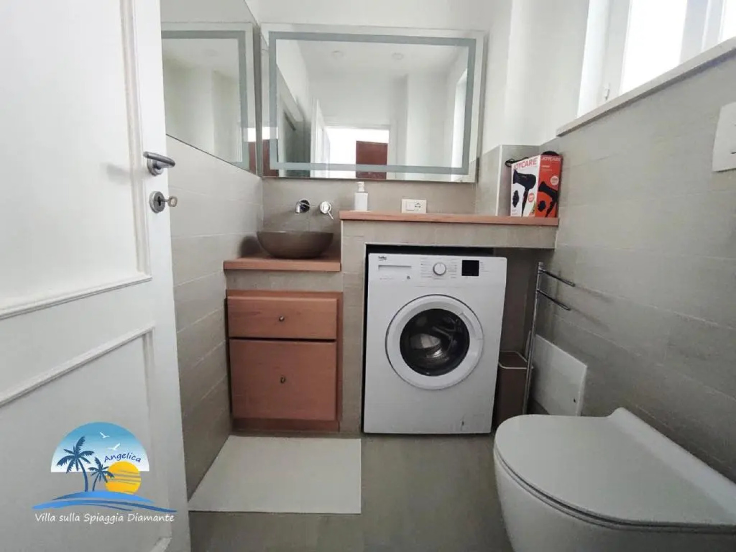 Villa sulla Spiaggia Diamante