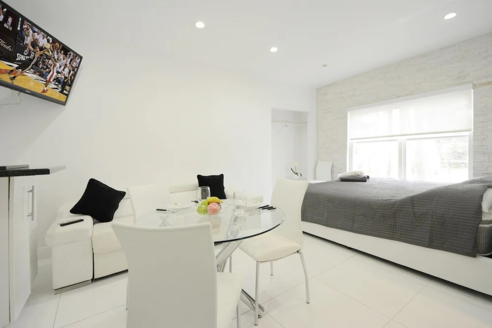 Lincoln Road Apartments