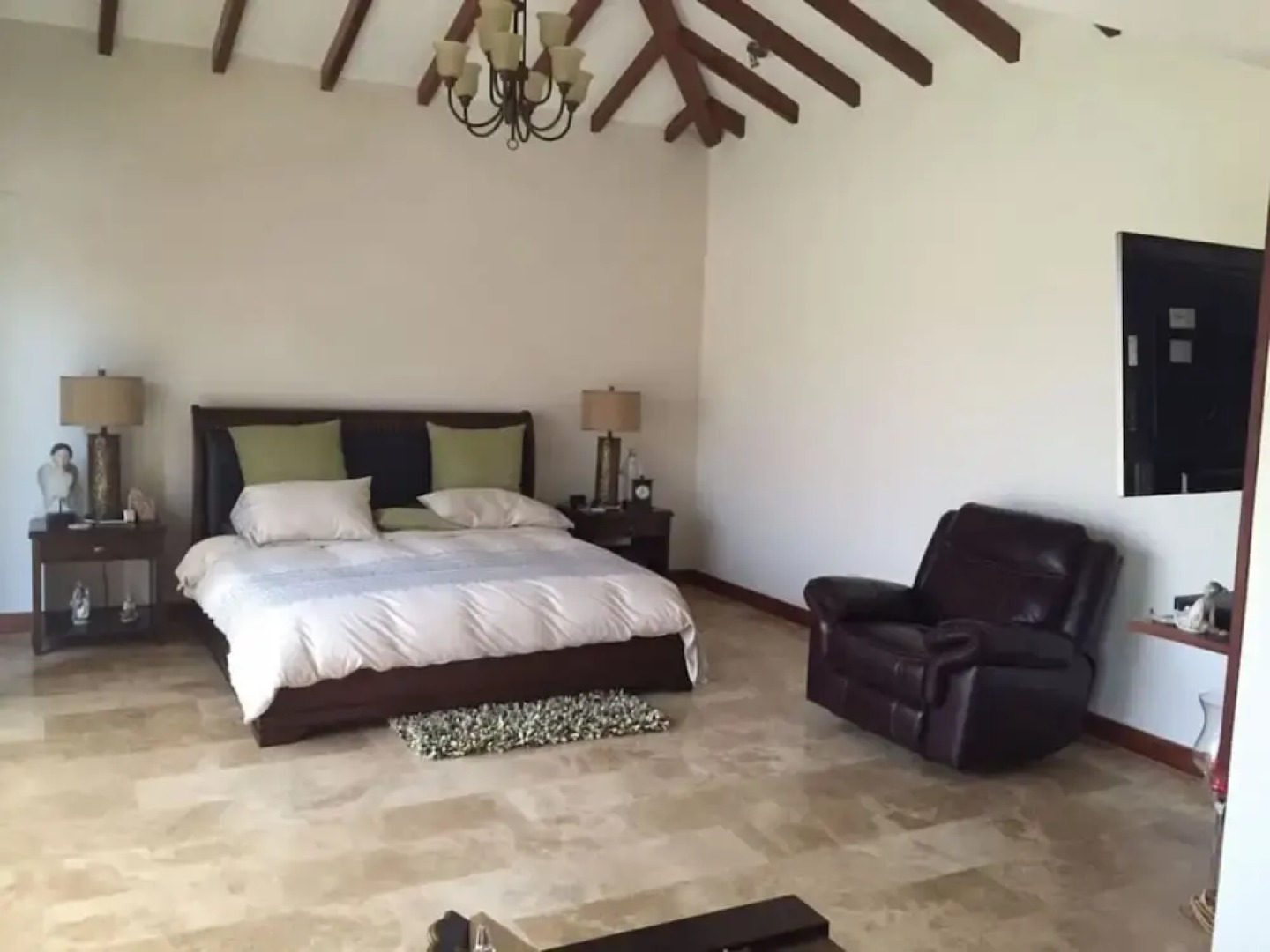 Luxury Casa Guayllabamba - BBQ Jacuzzi Gym Piscina