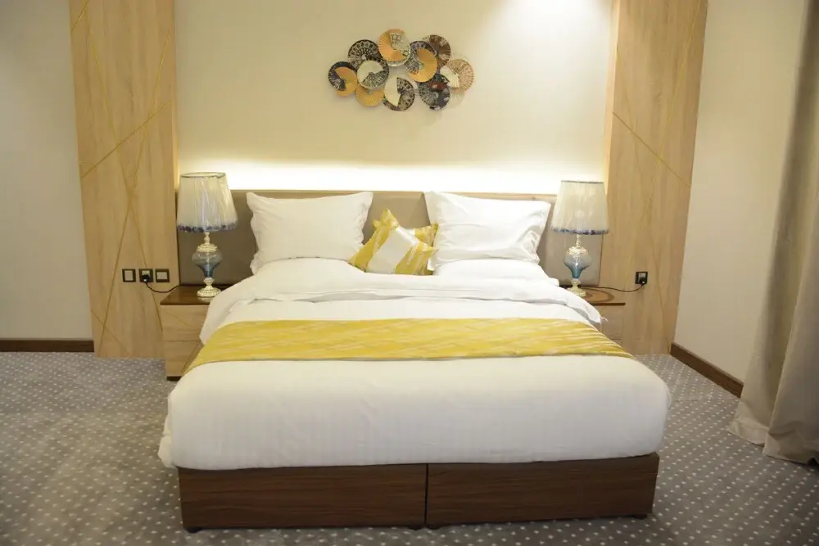 Al-Ewan Hotel Apartments