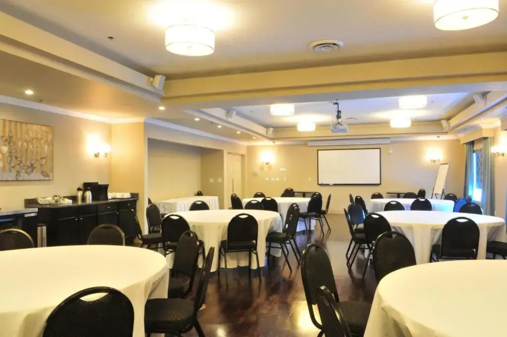 Ramada Emerald Park/Regina East