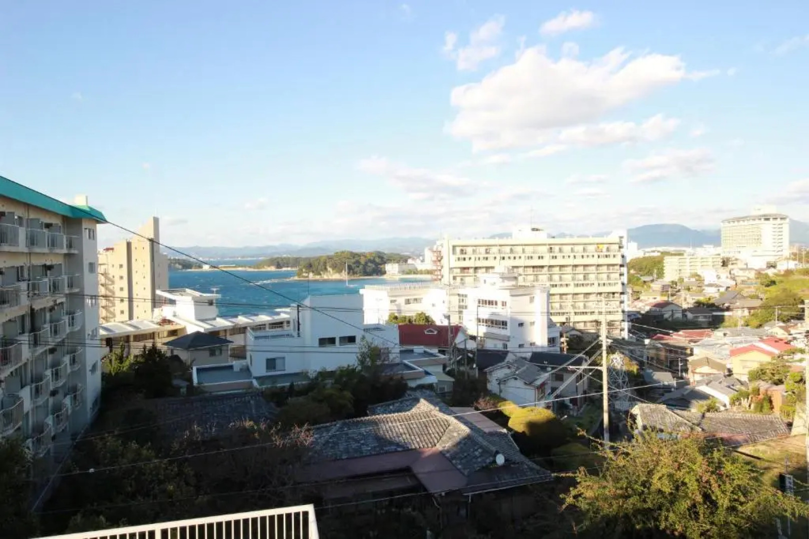 Shirahama White Beach House