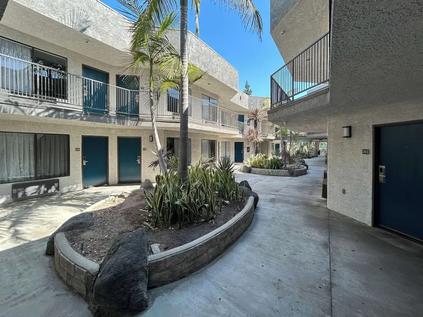 Studio 6 Suites Gardena, CA