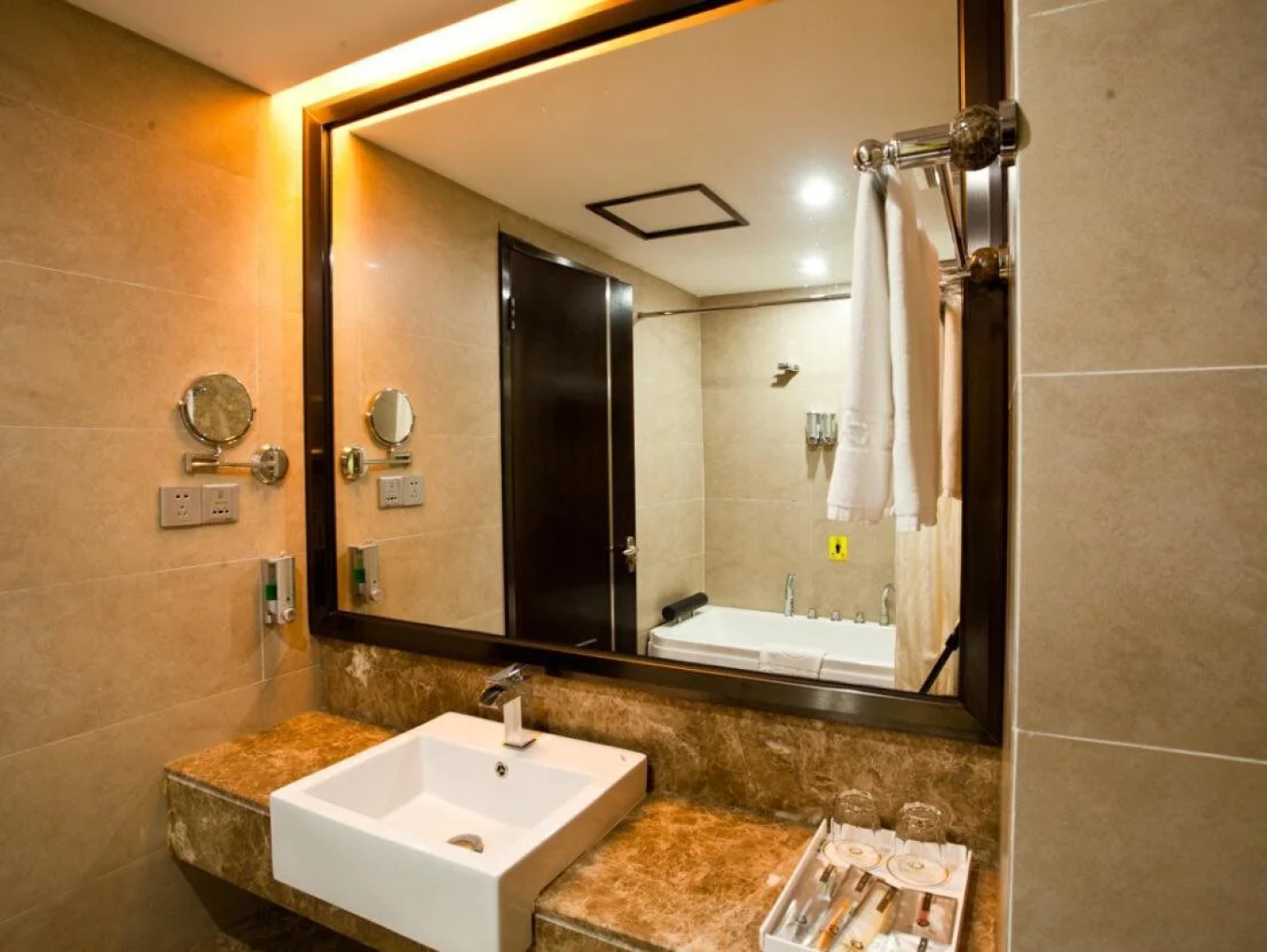 Minfeng International Hotel
