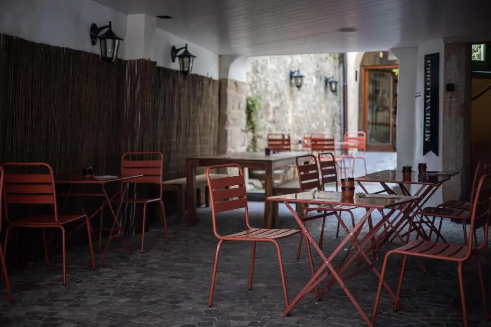 Peanut Medieval Lodge