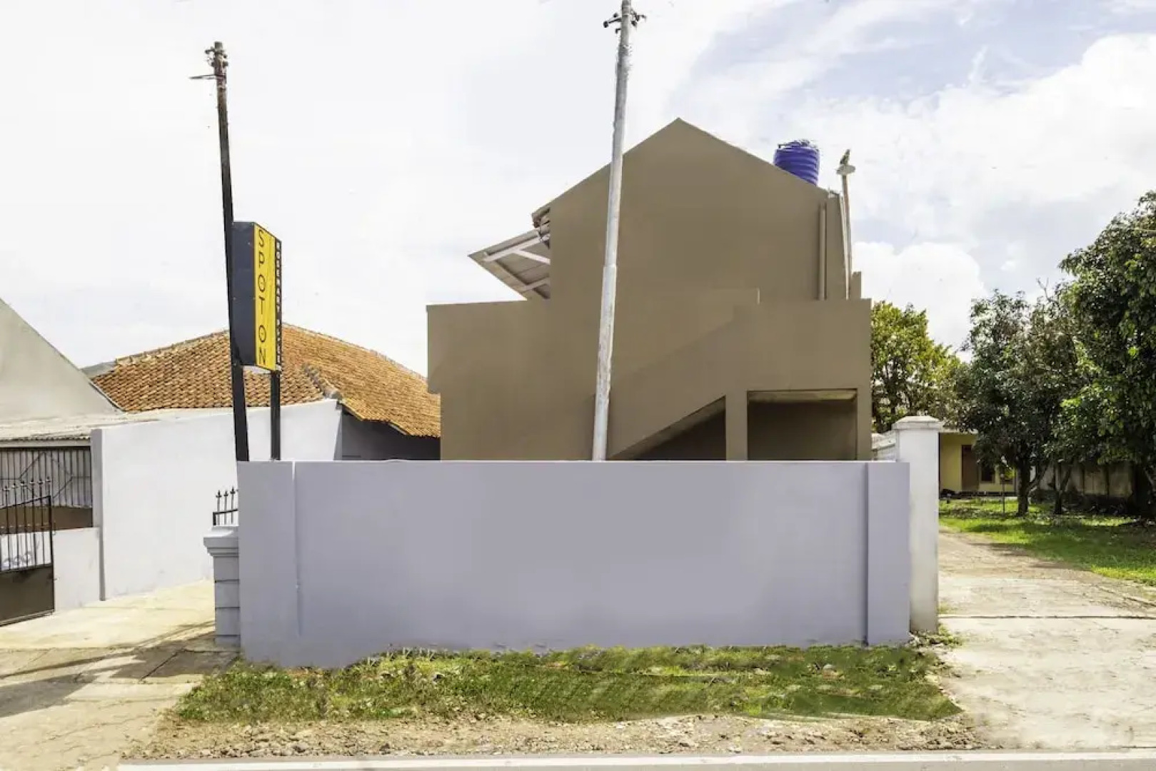 SPOT ON 2705 Rosemary Place