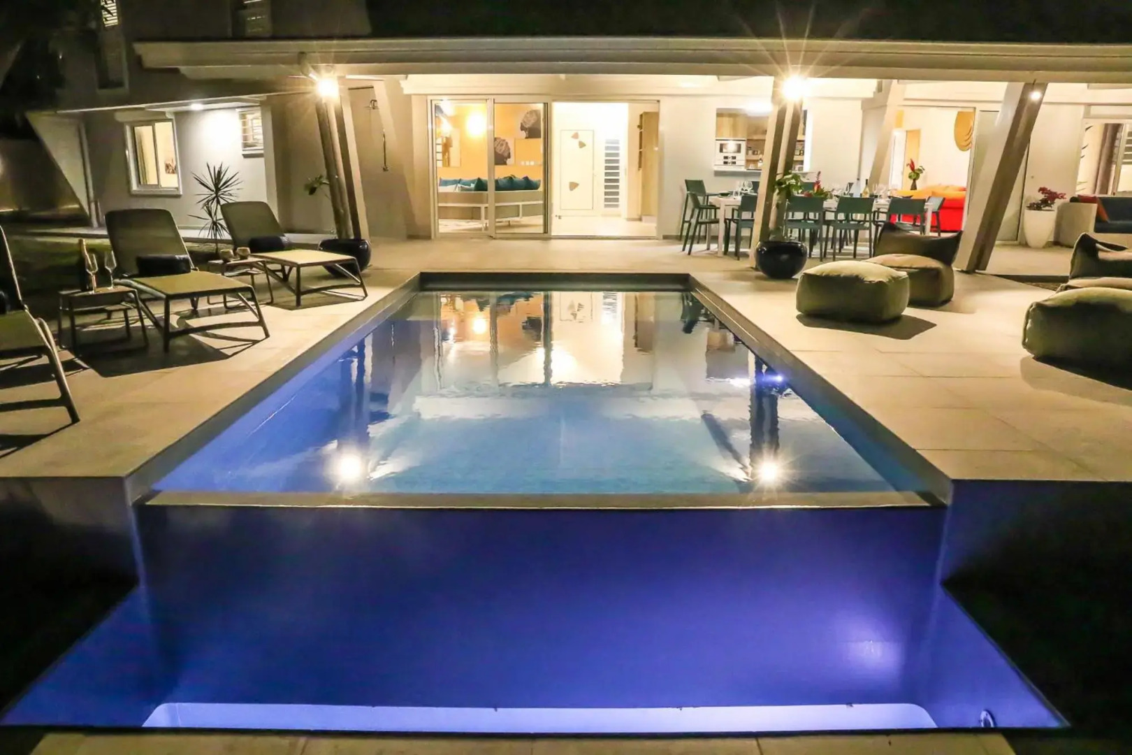 Villa 5* avec piscine et vue mer exceptionnelle