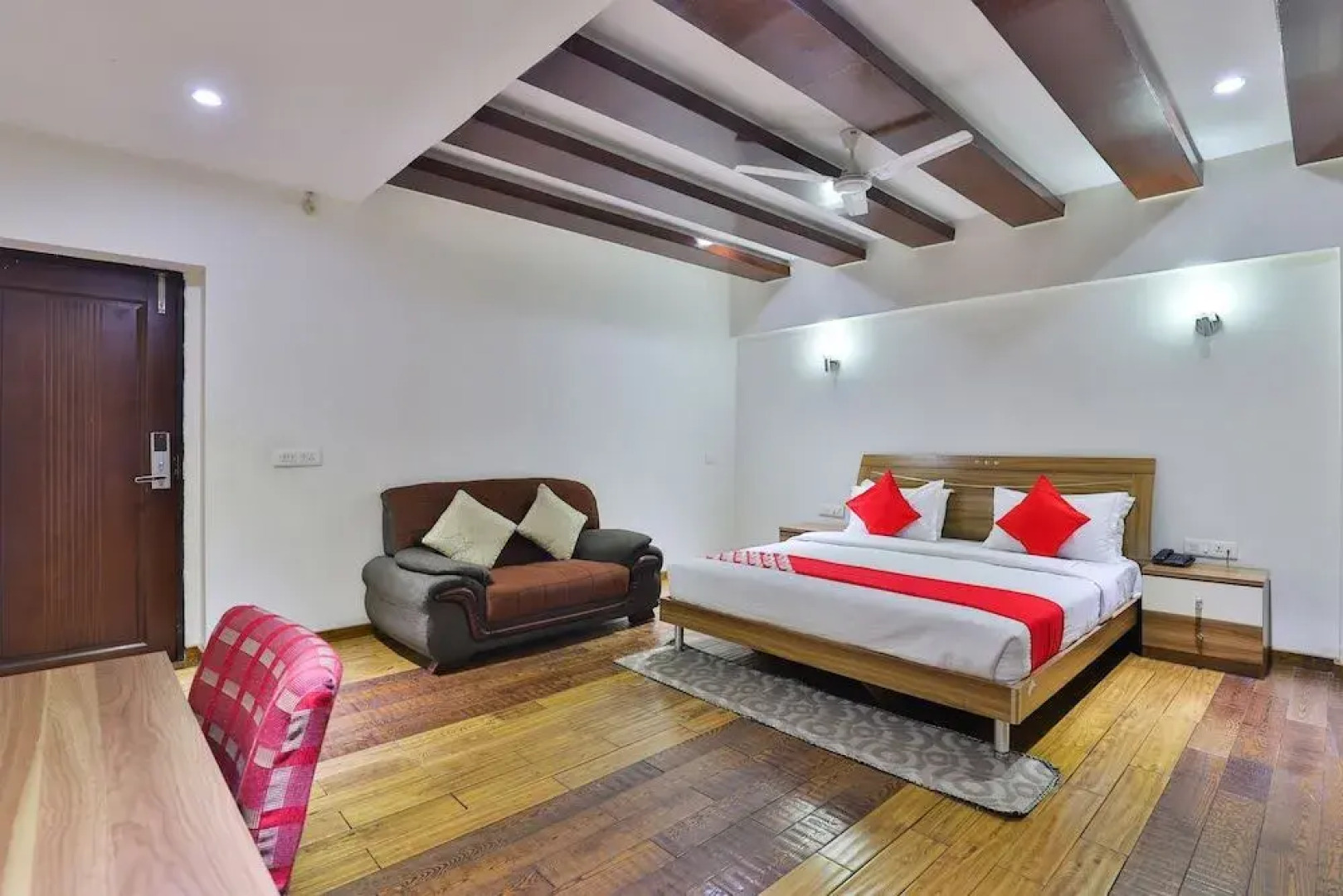 OYO 23180 Patel Ni Motel