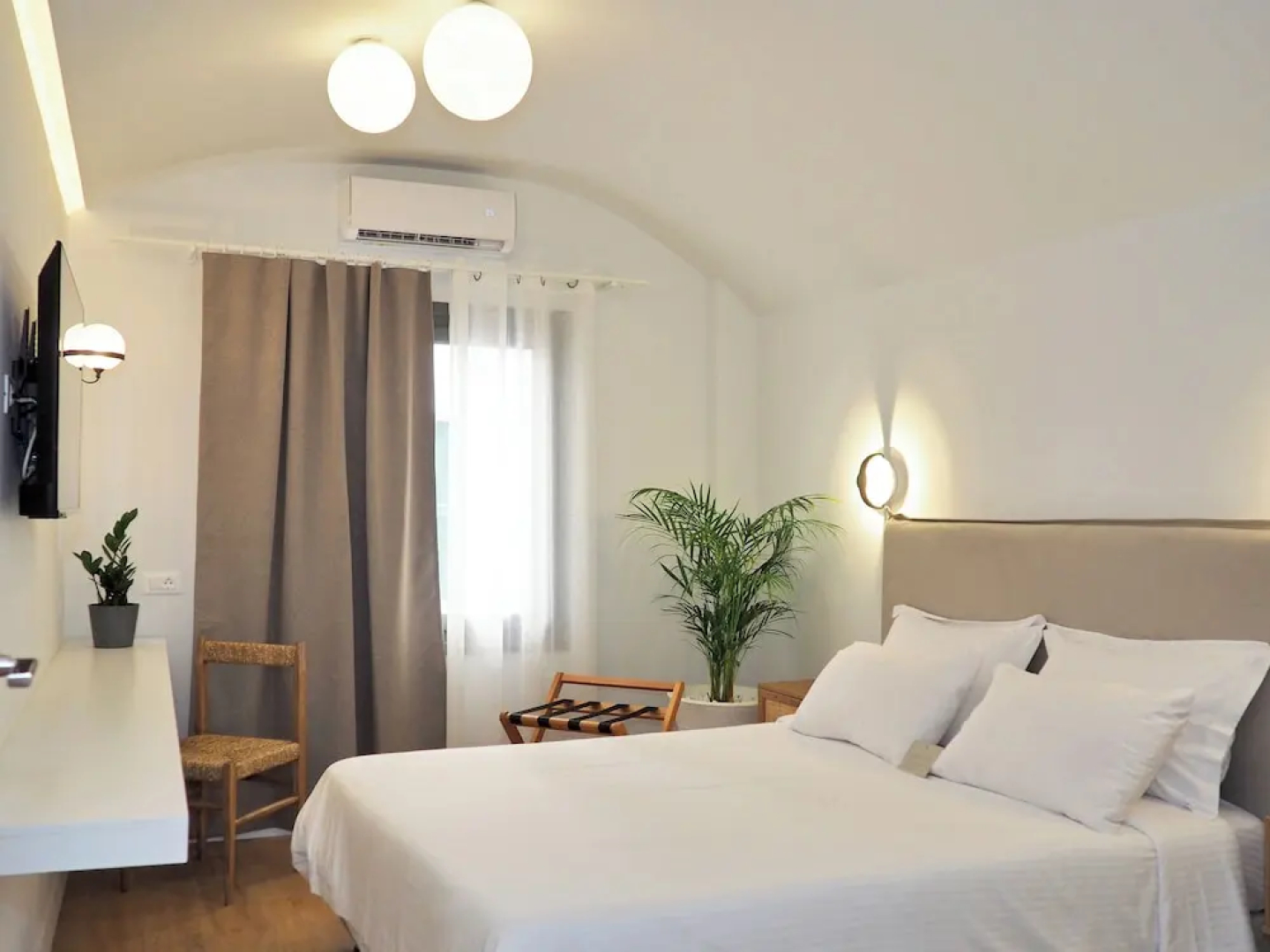 Times Elegant Rooms