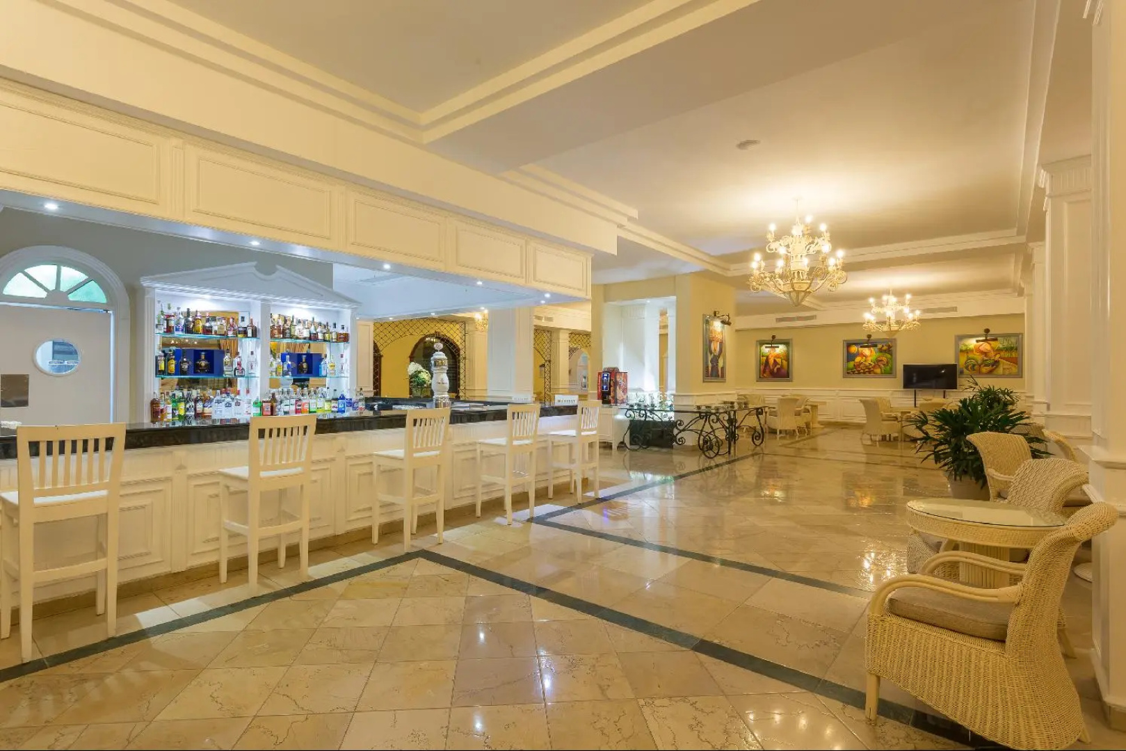 Eurostars Grand Cayacoa