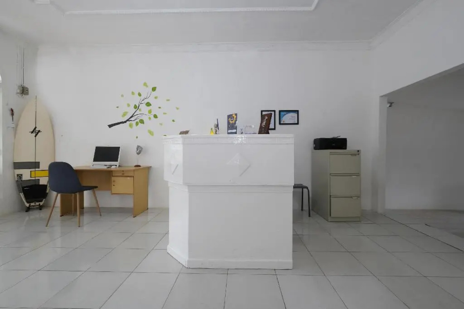 OYO 2557 The Apple Residence