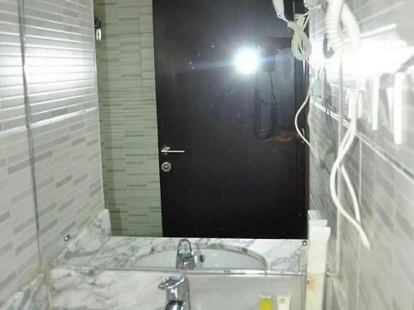 De Brass Suites Hotel