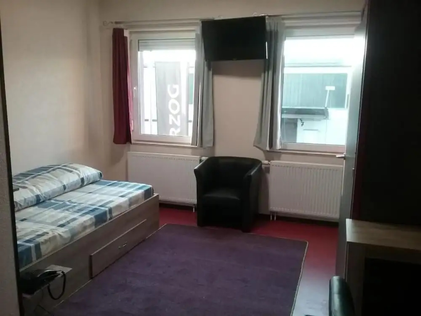 Hotel P&P V-V UG