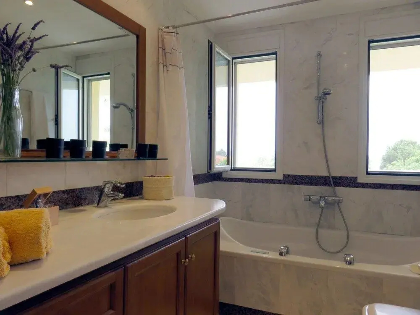 Olive Mansion Suites