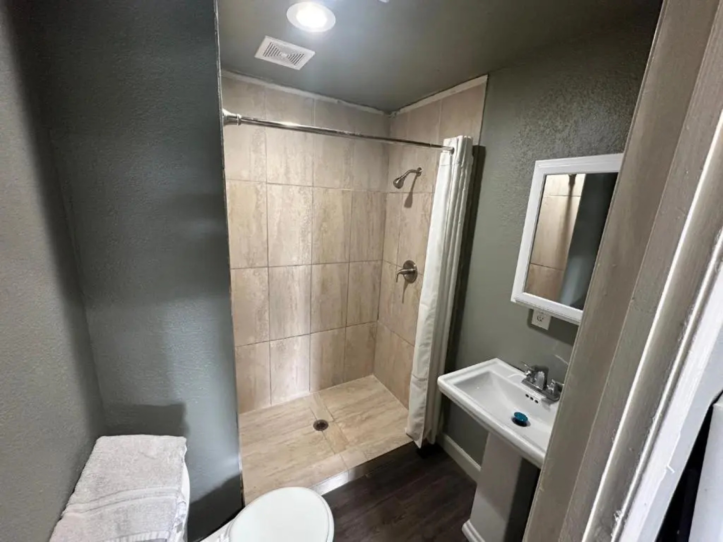 Mountain Trail Lodge & Vacation Rentals