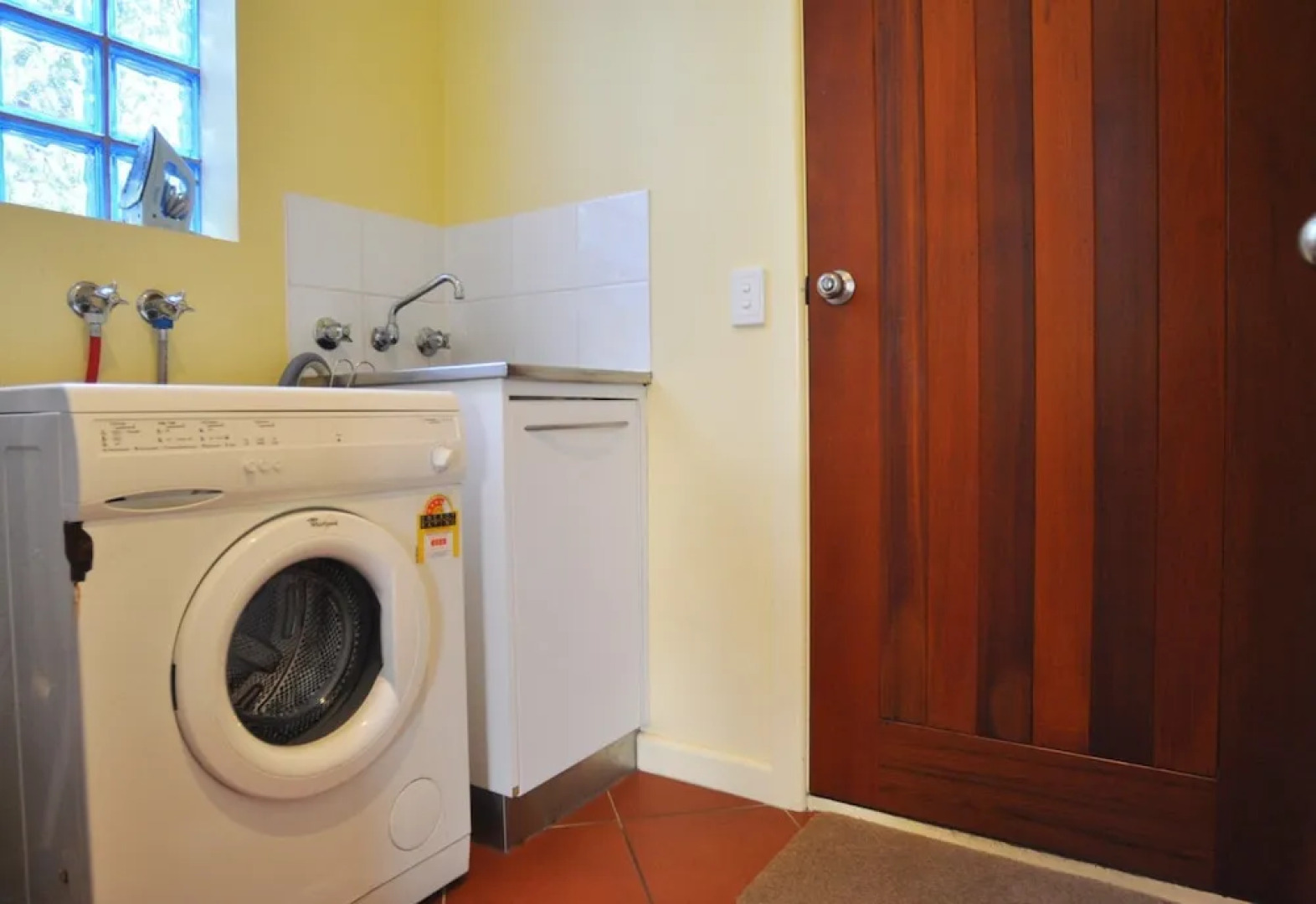 The Sails 4 - Central Location