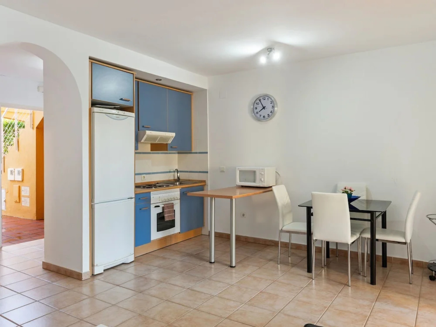 Sun-kissed Holiday Home in Islantilla With Swimming Pool