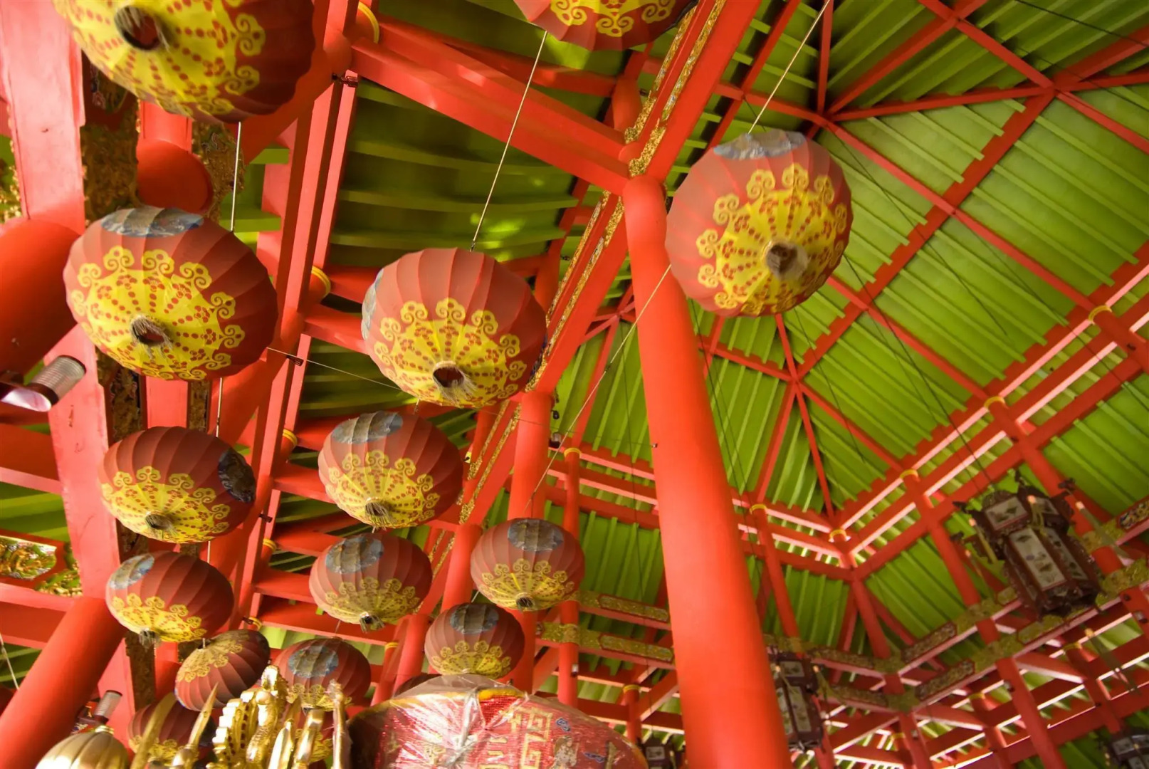 Front One Boutique Karawang