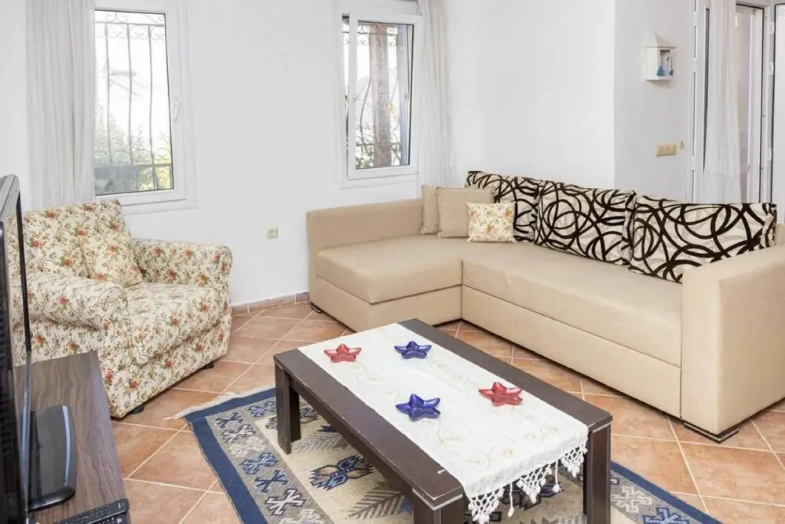 2 BR House With Garden in the Heart of Yalikavak