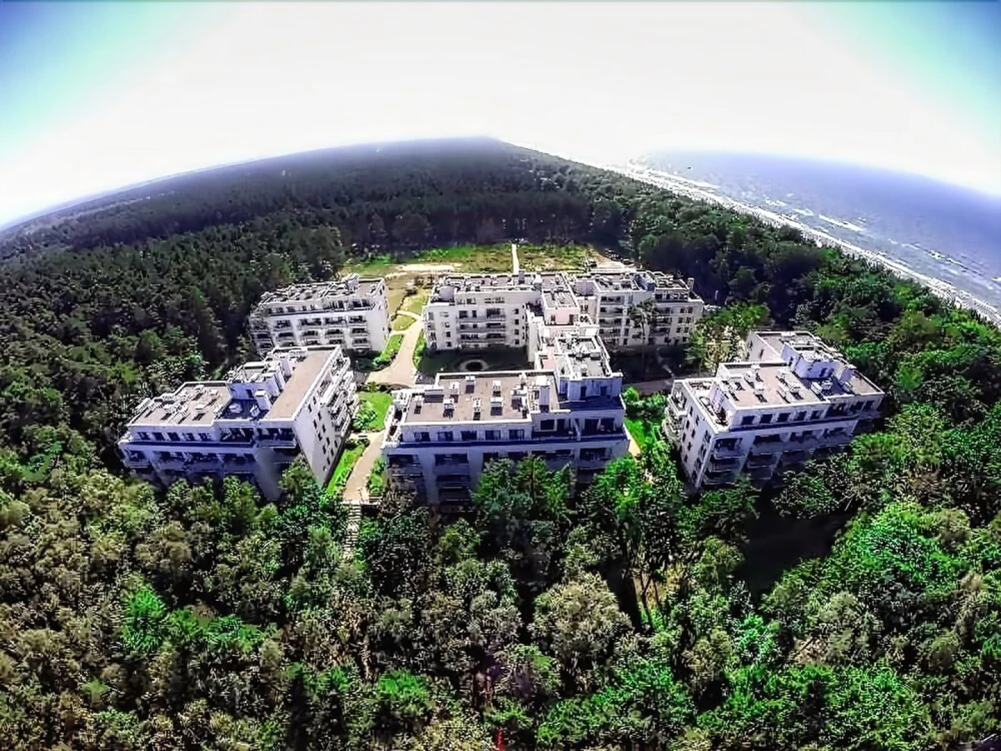 Aquamarina Onyx Apartments by Renters