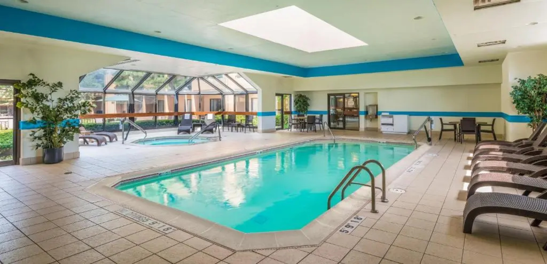 Courtyard by Marriott Chicago Wood Dale