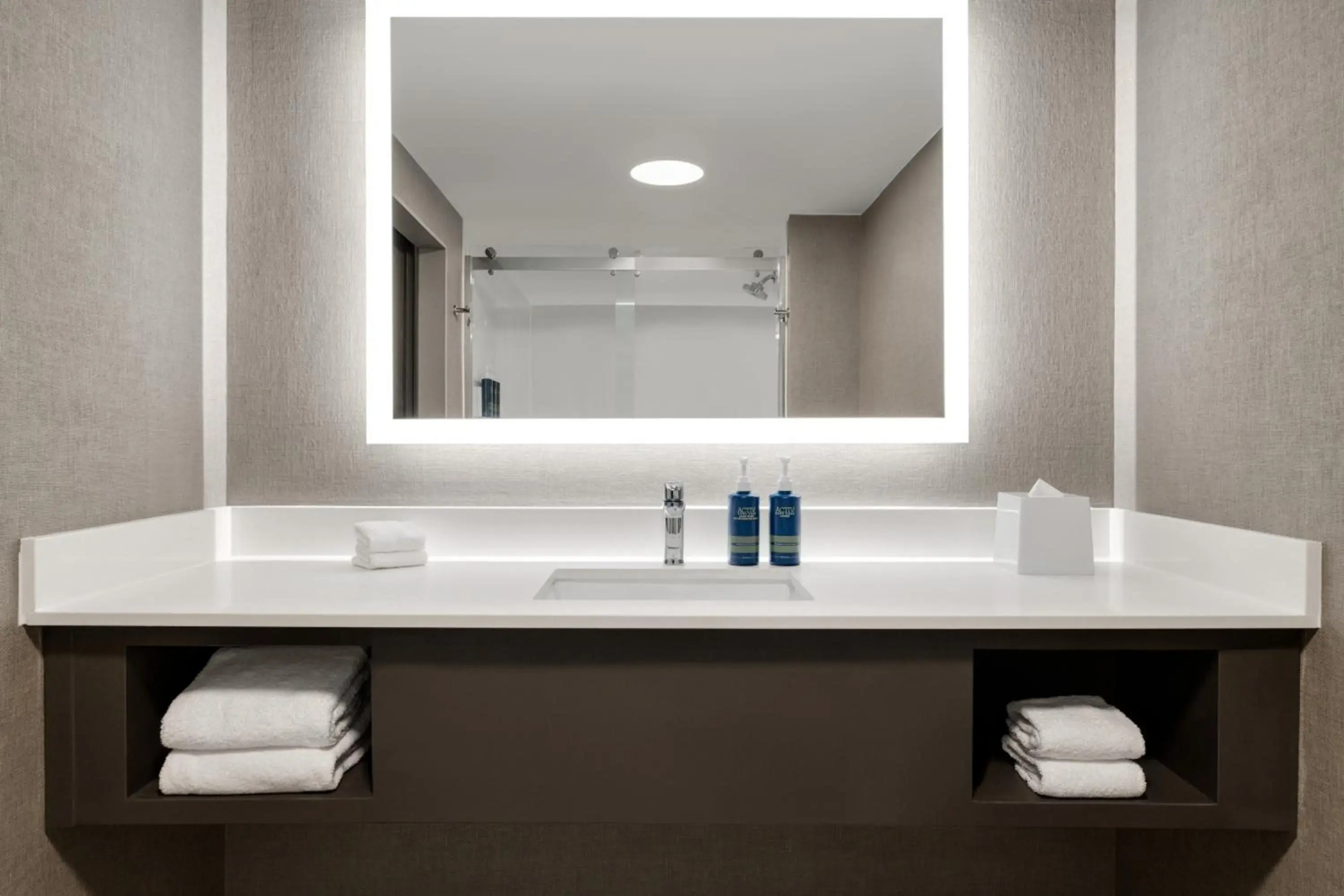 Four Points by Sheraton Columbus-Polaris