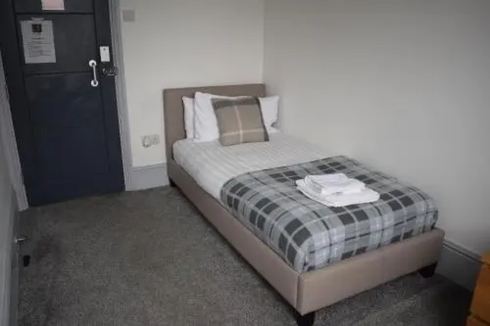 Room@87