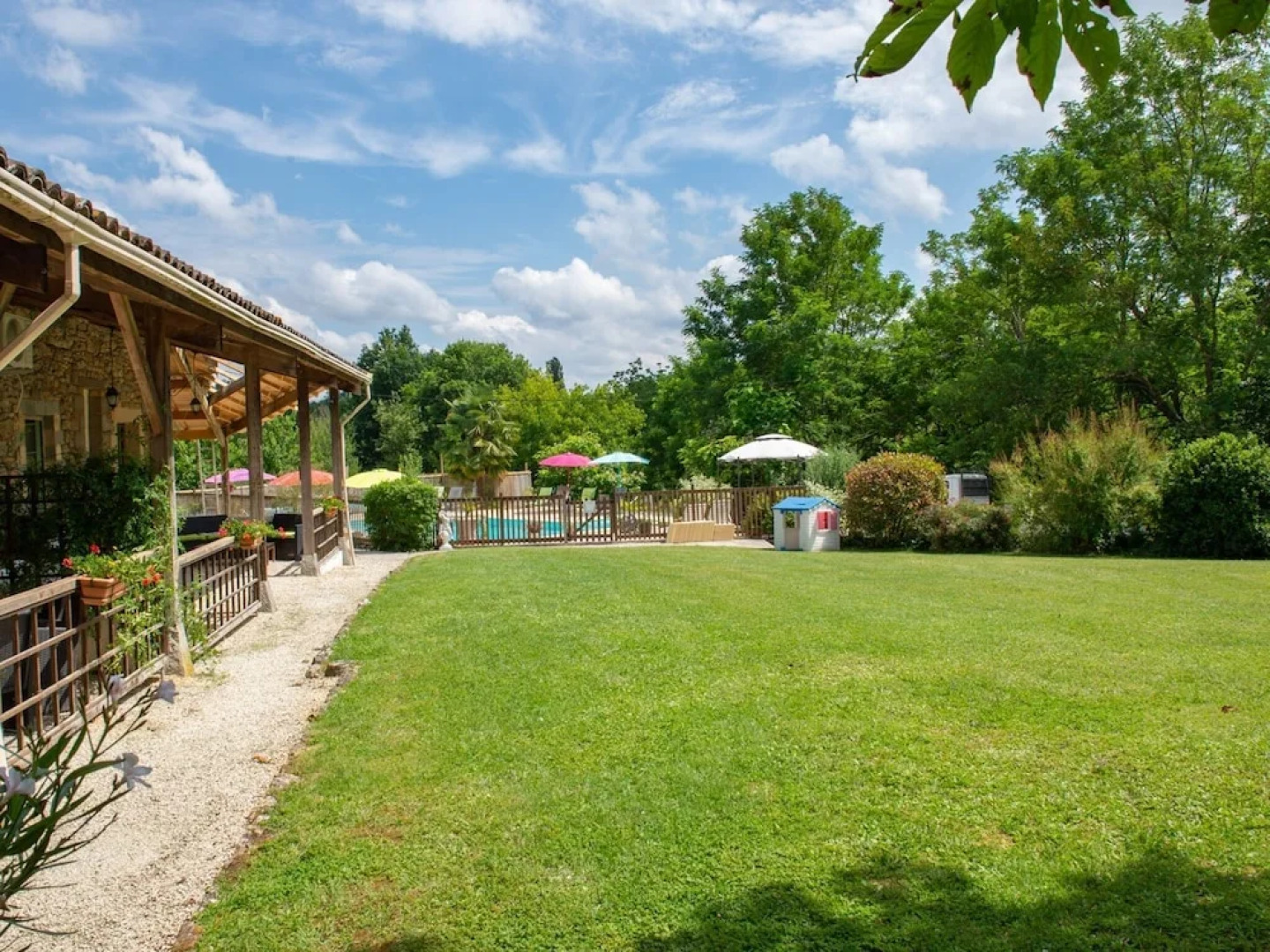 Secluded Holiday Home in Lacapelle-biron With Swimming Pool