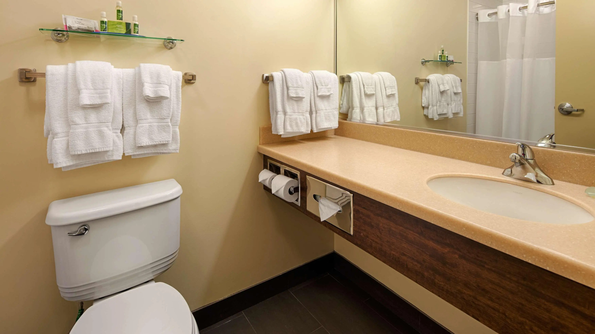 Best Western Thompson Hotel & Suites