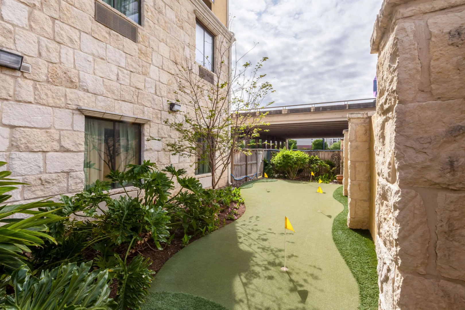 Comfort Suites Alamo - Riverwalk