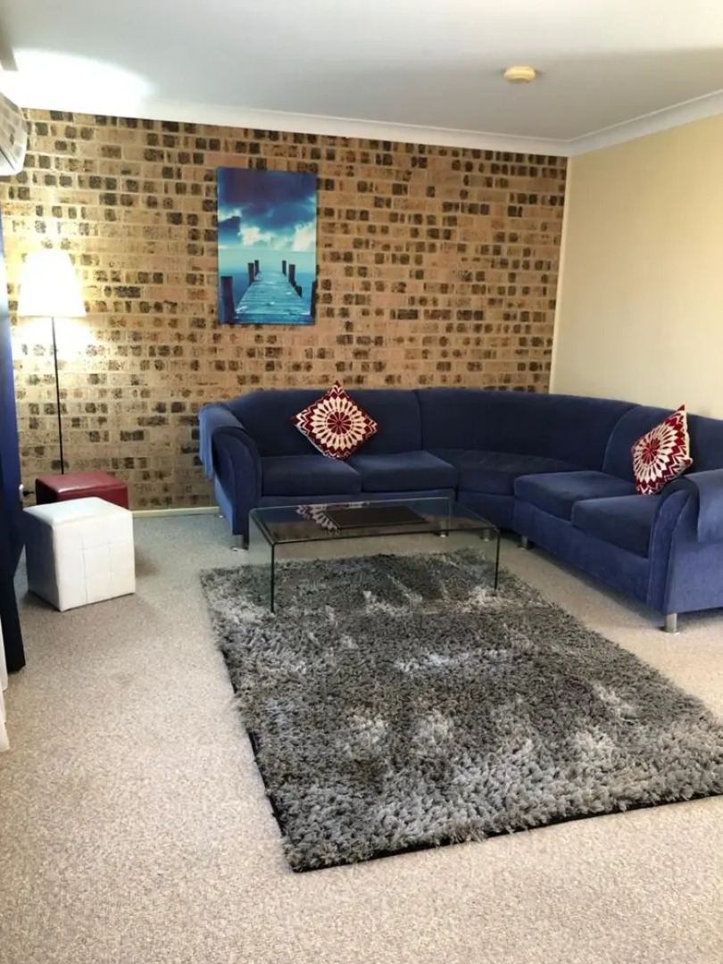 Avaleen Lodge Motor Inn