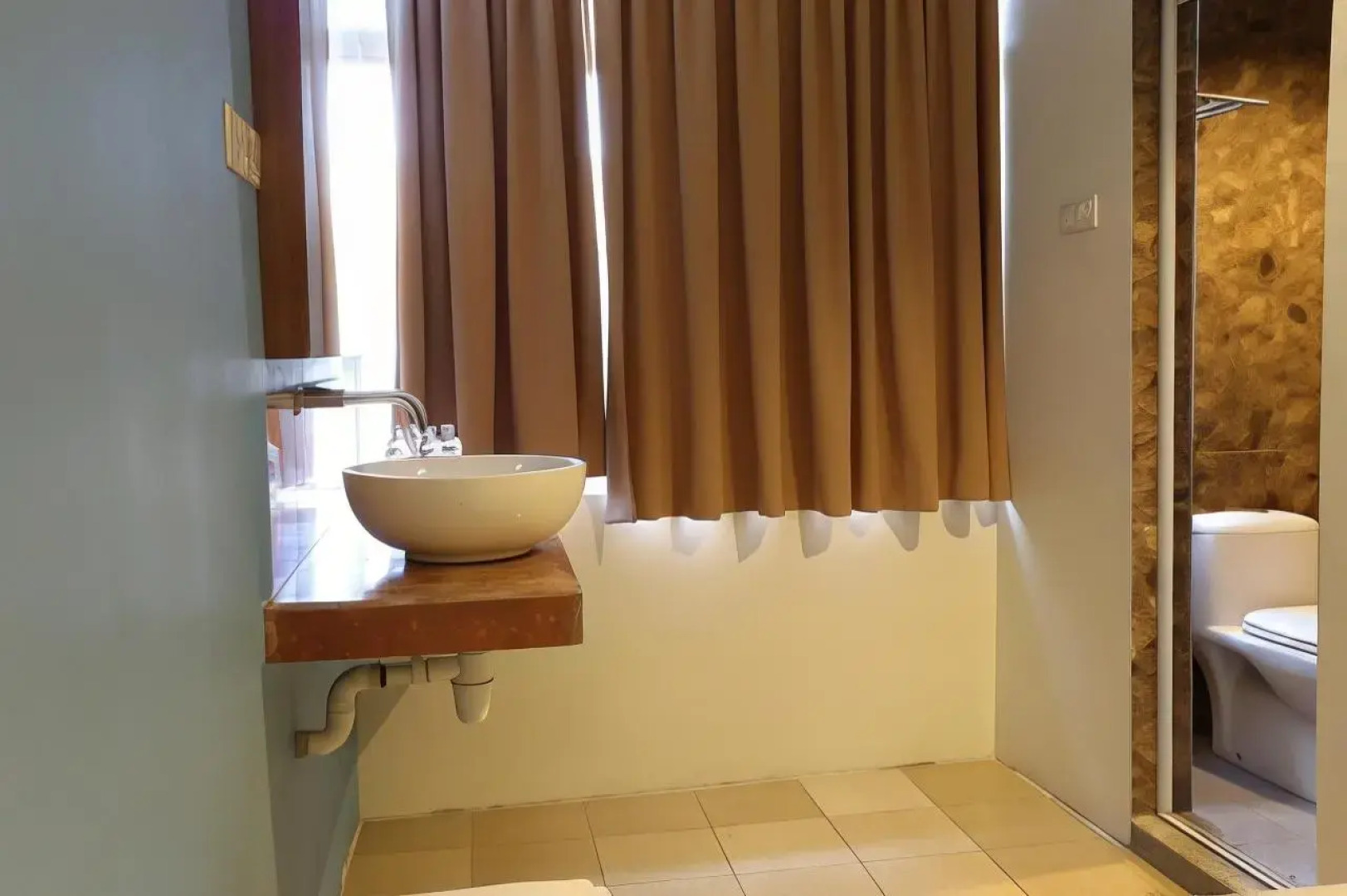 New Town Hotel Klang