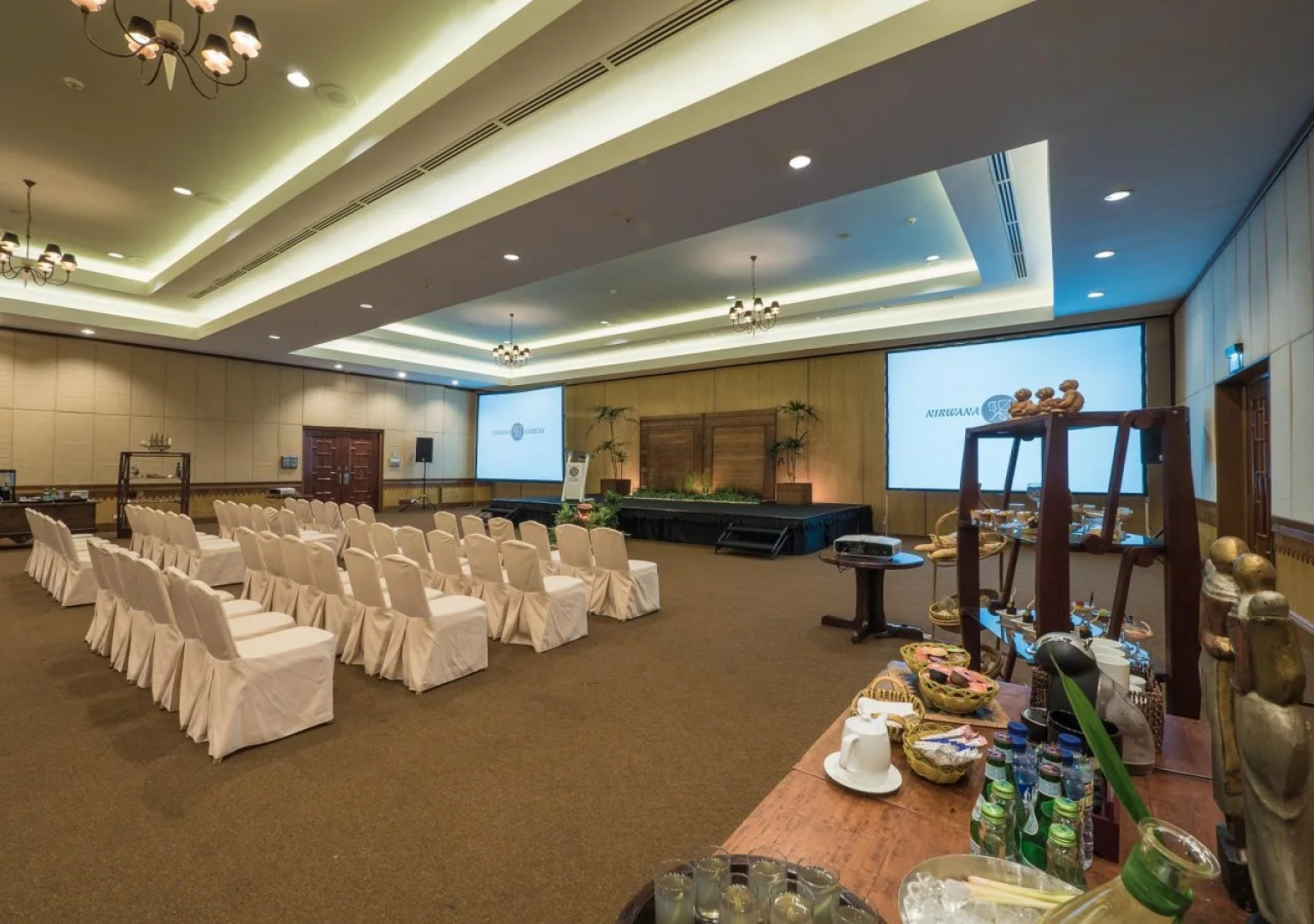 Nirwana Resort Hotel