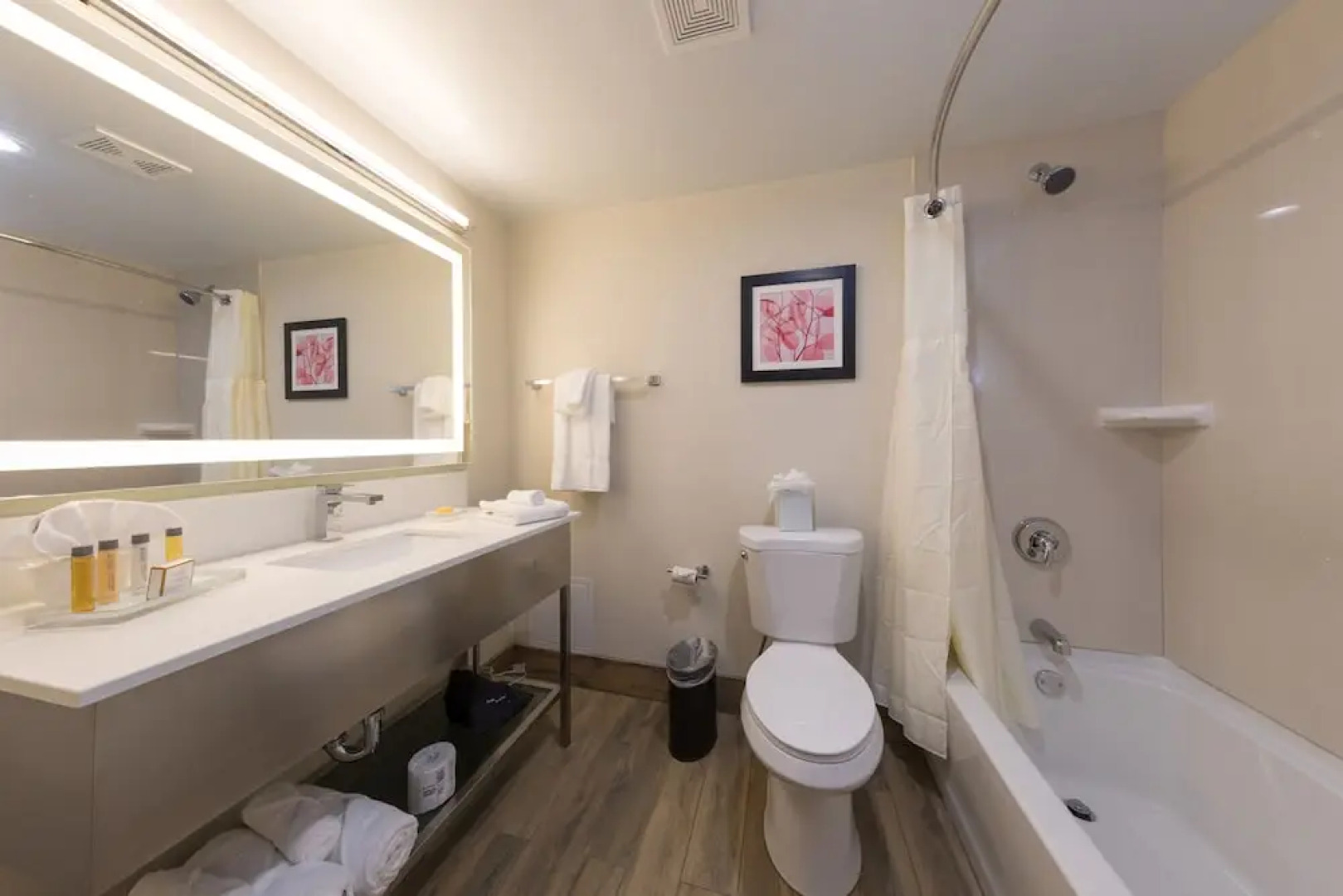 Best Western Premier Milwaukee-brookfield Hotel And Suites