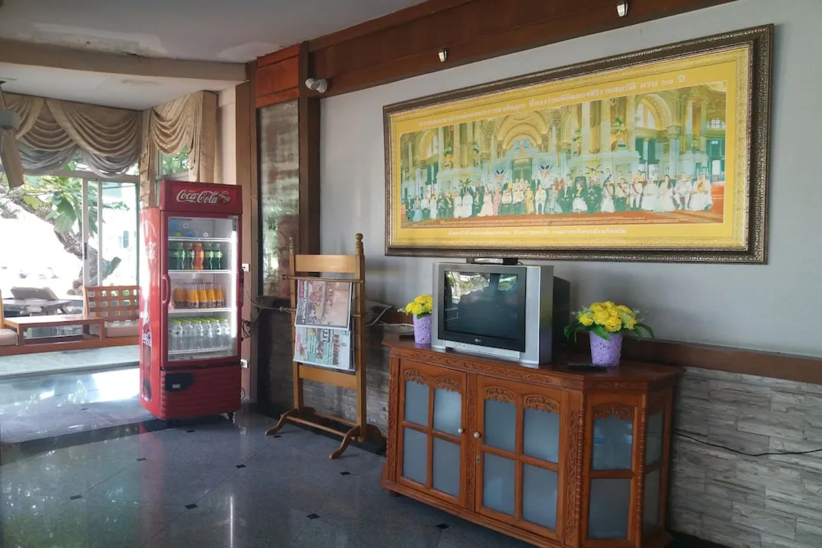 Grand Leo Hotel