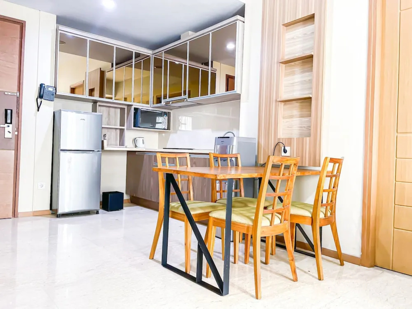 Graha Makara Suite Hotel & Residence