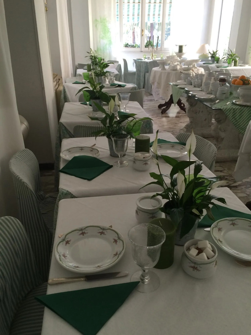 Hotel Eveline Portosole