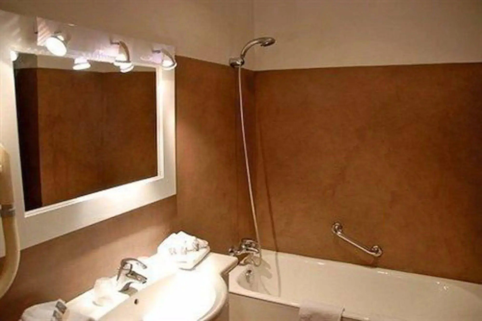 Hôtel de la Plage Mahogany